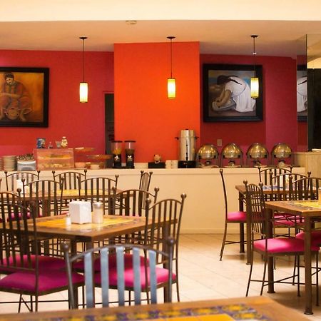 Hotel Real Azteca Boulevard เลออน ภายนอก รูปภาพ